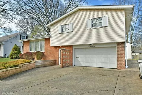 506 E Liberty St, Youngstown, OH 44505