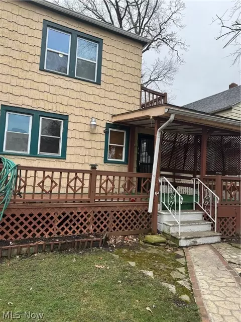 Exterior - 2910 Park Dr, Lorain, OH 44052 photo 5 of 14