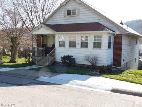 4134 Brooke St, Weirton, WV 26062