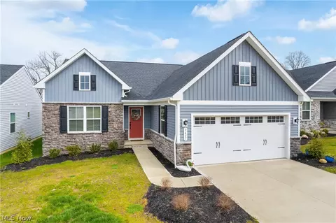 3637 Clubview Dr, Norton, OH 44203