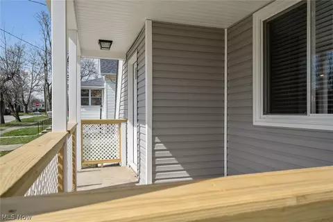 Exterior - 813 E 34th St, Lorain, OH 44055 photo 3 of 8