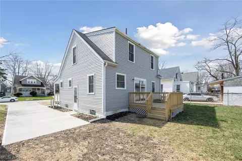 Exterior - 813 E 34th St, Lorain, OH 44055 photo 5 of 8