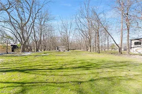 Exterior - 2984 Rockefeller Rd, Willoughby Hills, OH 44092 photo 1 of 7