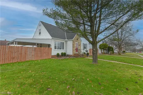 Exterior - 8301 Ackley Rd, Parma, OH 44129 photo 3 of 12