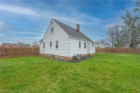 Exterior - 8301 Ackley Rd, Parma, OH 44129 photo 11 of 12
