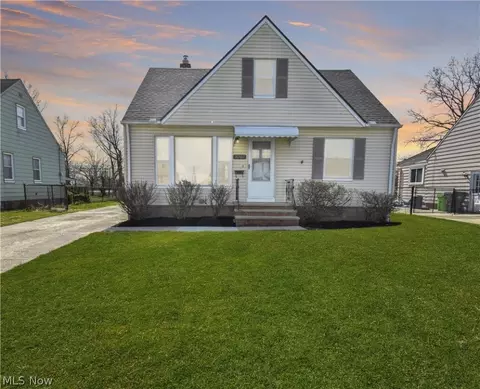 30302 Fern Dr, Willowick, OH 44095