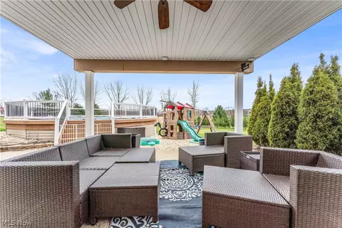 Exterior - 2560 Blake Rd, Wadsworth, OH 44281 photo 4 of 4