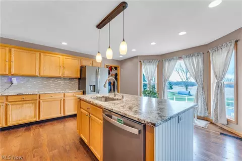 Kitchen - 2560 Blake Rd, Wadsworth, OH 44281 photo 3 of 5