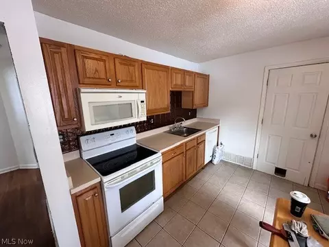 7459 Hawk Ave, Mentor, OH 44060 photo 7