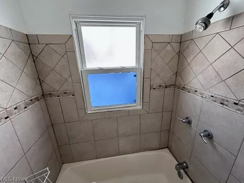 7459 Hawk Ave, Mentor, OH 44060 photo 6