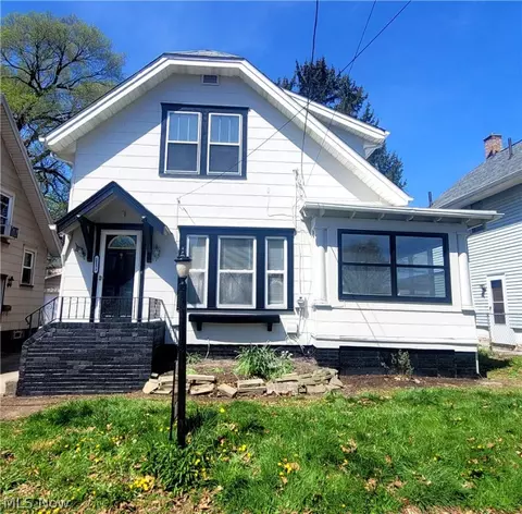 1133 Brant Ave NW, Canton, OH 44708