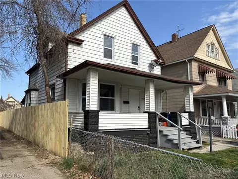 4302 Daisy Ave, Cleveland, OH 44109