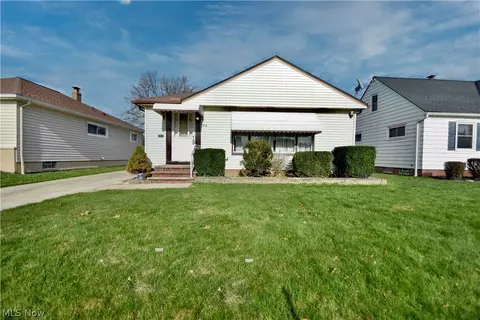 713 Glenhurst Rd, Willowick, OH 44095
