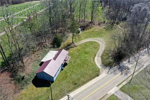 View/Area - 105 School Hl, Killbuck, OH 44637 photo 3 of 9