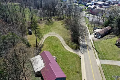 View/Area - 105 School Hl, Killbuck, OH 44637 photo 2 of 9