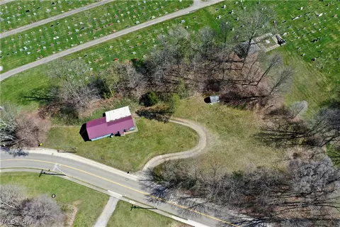 View/Area - 105 School Hl, Killbuck, OH 44637 photo 4 of 9