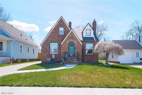 8019 Essen Ave, Parma, OH 44129