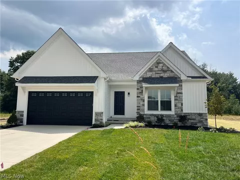 3123 Azalea Ridge Dr, Perry, OH 44081