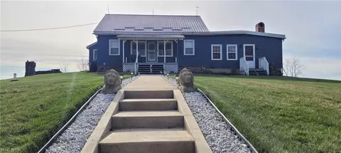 9057 State Route 83, Holmesville, OH 44633