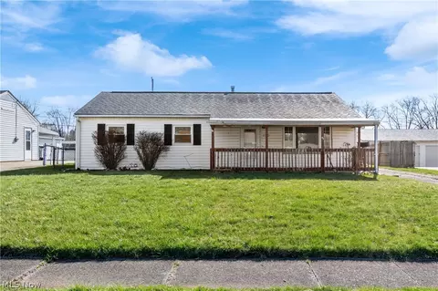 Exterior - 2310 Morris Ave NE, Canton, OH 44705 photo 2 of 8