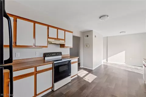 Kitchen - 2310 Morris Ave NE, Canton, OH 44705 photo 3 of 5