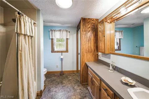 Bath - 9536 E Center St, Windham, OH 44288 photo 2 of 3