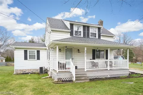 3277 Mayfair Rd, Akron, OH 44312
