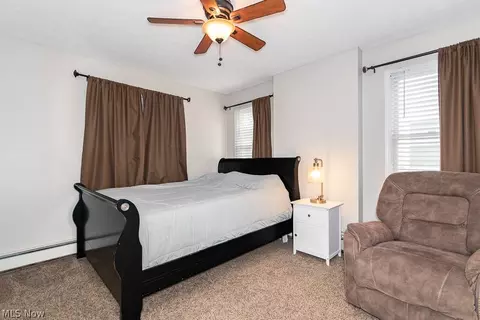 Bedroom - 1830 Maple St, Wickliffe, OH 44092 photo 4 of 9