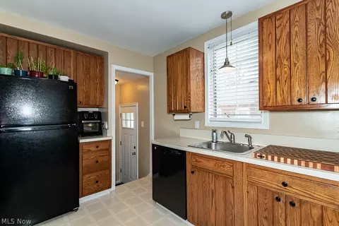 Kitchen - 1830 Maple St, Wickliffe, OH 44092 photo 3 of 5
