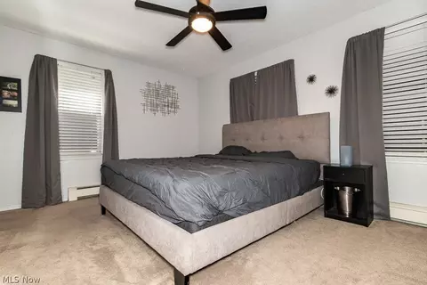 Bedroom - 1830 Maple St, Wickliffe, OH 44092 photo 2 of 9