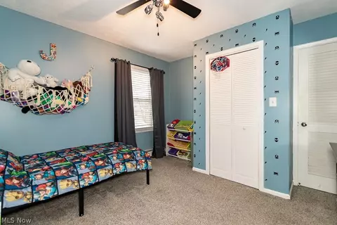 Bedroom - 1830 Maple St, Wickliffe, OH 44092 photo 8 of 9