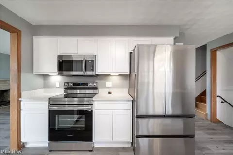 Kitchen - 1606 Tower Blvd, Lorain, OH 44053 photo 5 of 5
