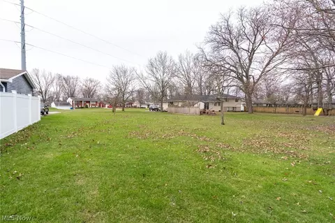 Exterior - 1606 Tower Blvd, Lorain, OH 44053 photo 12 of 12
