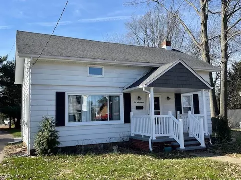 117 Wooster St NE, Navarre, OH 44662