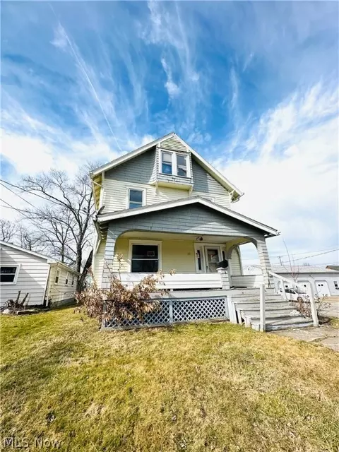18 Milton Ave, Youngstown, OH 44509