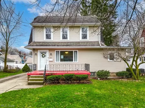 1930 Falls Ave, Cuyahoga Falls, OH 44223