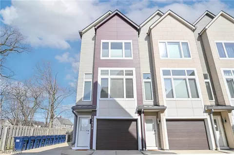1565 E 118 #A, Cleveland, OH 44106