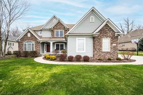 8127 Butler Hl, Concord, OH 44077