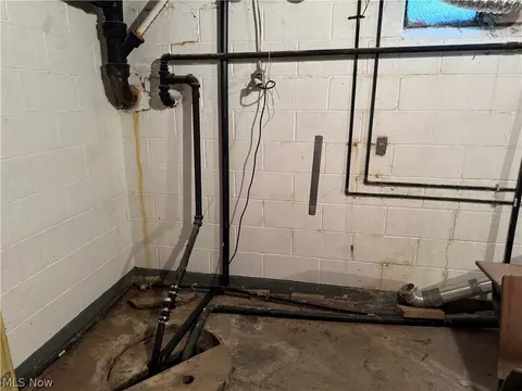 Other - 207 E 27th St E, Dover, OH 44622 photo 6 of 9