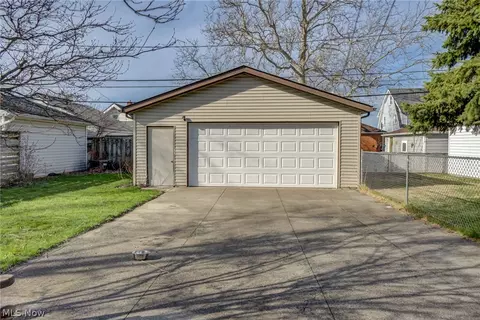 Exterior - 7600 Spring Garden Rd, Parma, OH 44129 photo 5 of 5