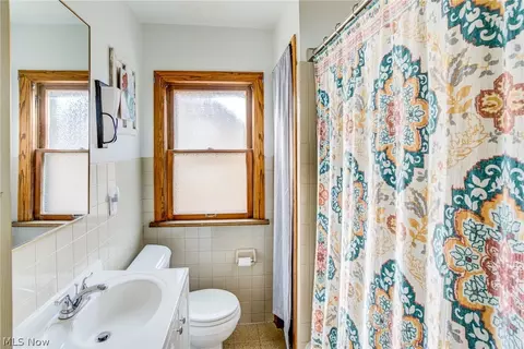 Bath - 7600 Spring Garden Rd, Parma, OH 44129 photo 1 of 2
