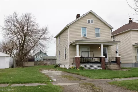 2543 E 30th St, Lorain, OH 44055
