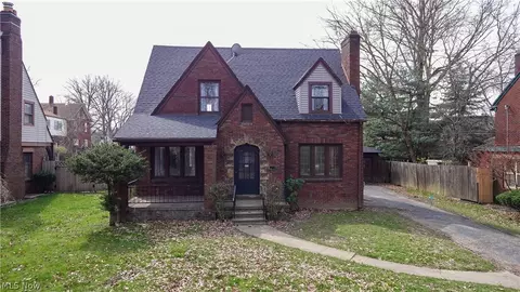 433 Madera Ave, Youngstown, OH 44504