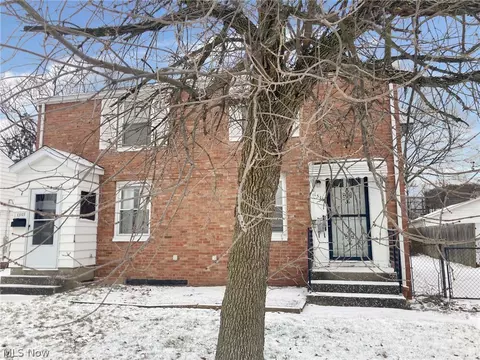 1511 E 248th St, Euclid, OH 44117 photo 3