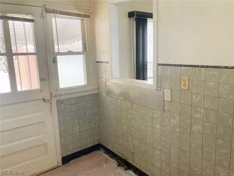 1511 E 248th St, Euclid, OH 44117 photo 18