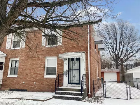 1511 E 248th St, Euclid, OH 44117 photo 2