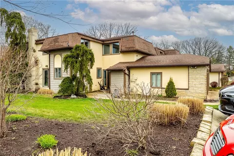 4625 Compass Rose Dr #A-1, Vermilion, OH 44089