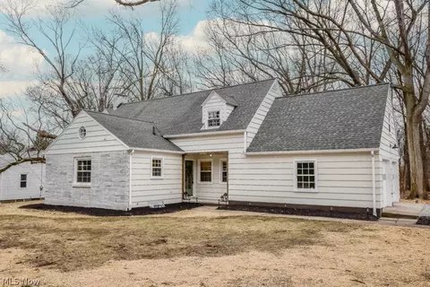 4867 Manchester Rd, New Franklin, OH 44319