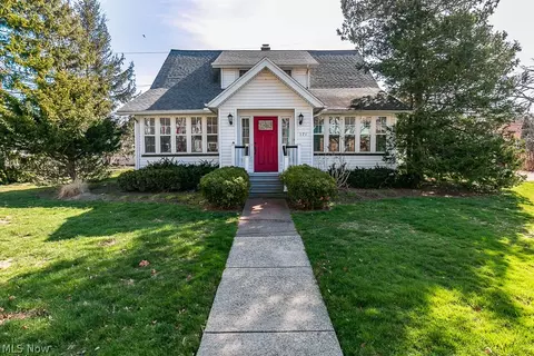 171 E 264th St, Euclid, OH 44132