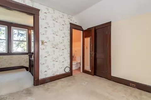 Bedroom - 171 E 264th St, Euclid, OH 44132 photo 2 of 2